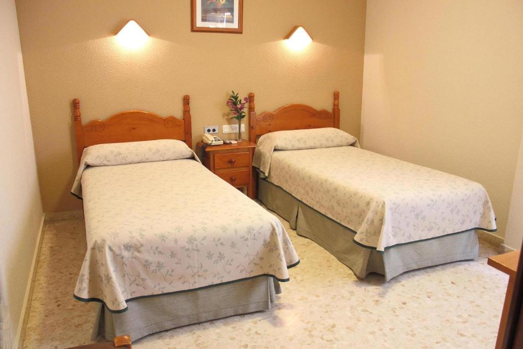 Hotel Abadi Córdoba Pokoj fotografie