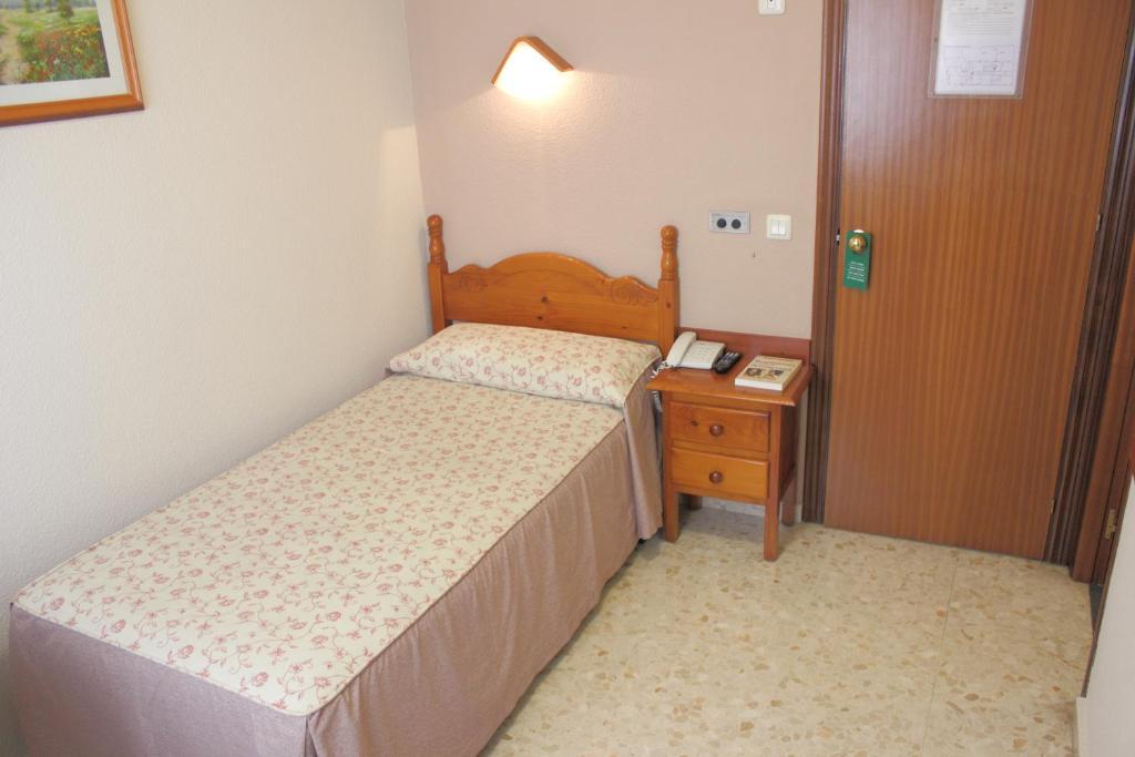 Hotel Abadi Córdoba Pokoj fotografie